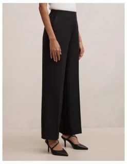 Forever New Petite Fiora Straight Pants in Black