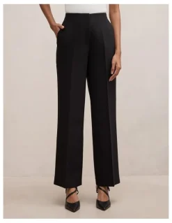 Forever New Petite Fiora Straight Pants in Black