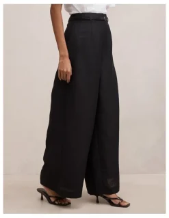 Forever New Petite Matilda Linen Blend Pants in Black