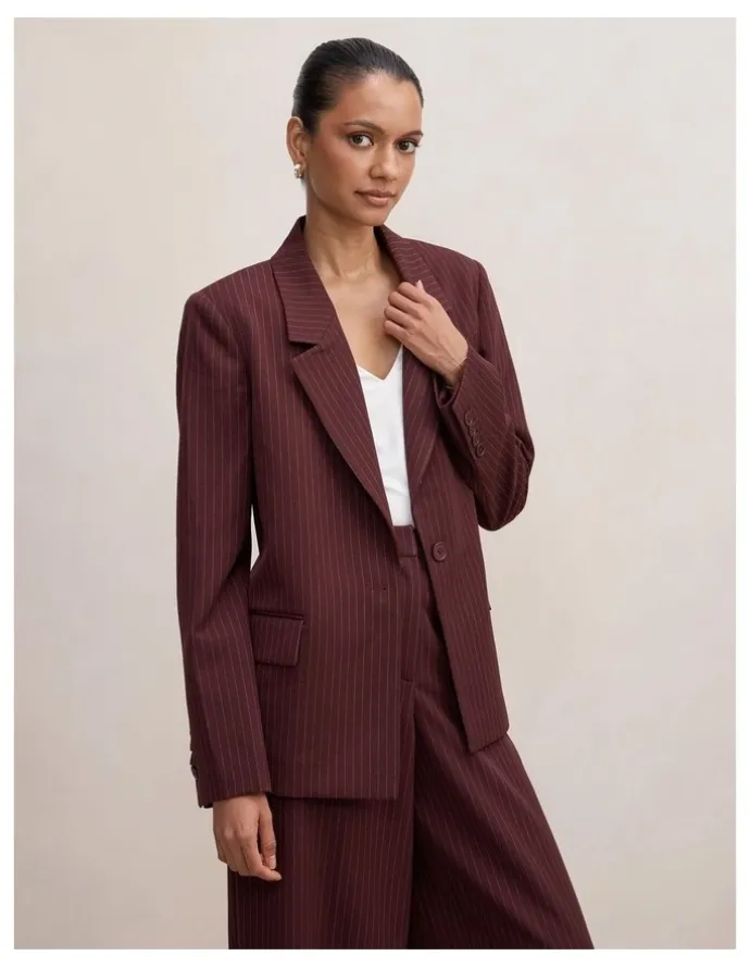 Forever New Petite Paloma Single-Breasted Blazer in Red