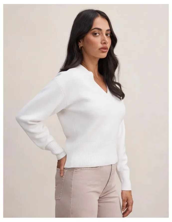 Forever New Raya V-Neck Sweater in White