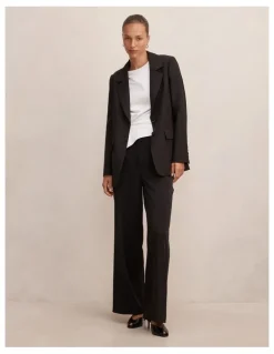 Forever New Rita Relaxed Blazer in Black