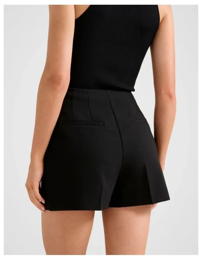 Forever New Winslet Tailored Shorts in Black