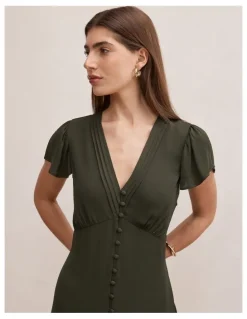 Forever New Ardelia Flutter Sleeves Midi Dress in Green