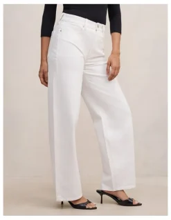 Forever New Emma Mid Rise Barrel Leg Jeans in White