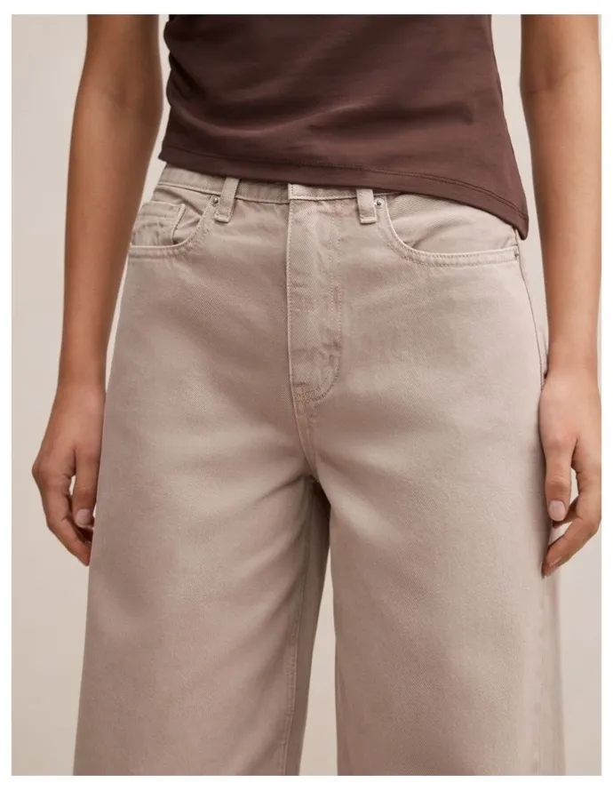 Forever New Gia High Rise Wide Leg Jeans in Cream