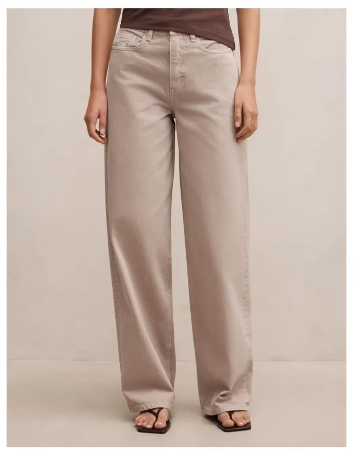 Forever New Gia High Rise Wide Leg Jeans in Cream