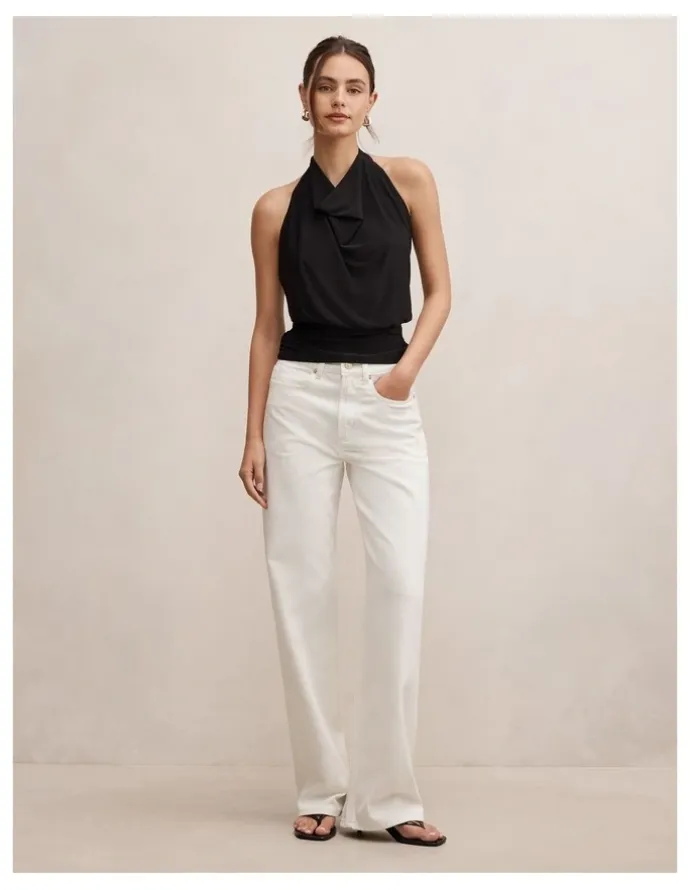 Forever New Nicki Mid Rise Straight Jeans in Cream