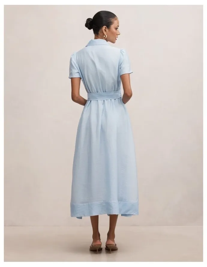 Forever New Petite Avery Short Sleeves Midi Dress in Blue