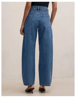 Forever New Petite Emma Mid Rise Barrel Jeans in Blue