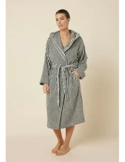 Gingerlilly Sleepwear Adriana Terry Towel Robe in Black