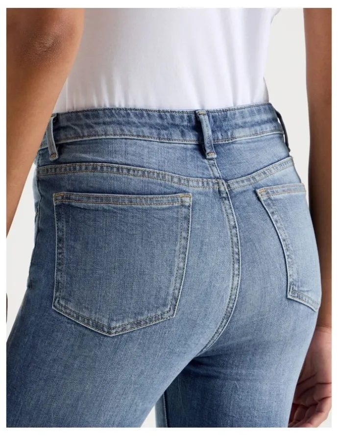 GRAB Ankle Skinny Low Rise Jean in Medium Wash