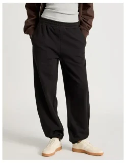 GRAB Baggy Fit Jogger in Black