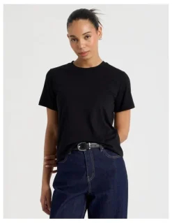 GRAB Crew Neck Tee in Black