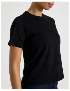 GRAB Crew Neck Tee in Black
