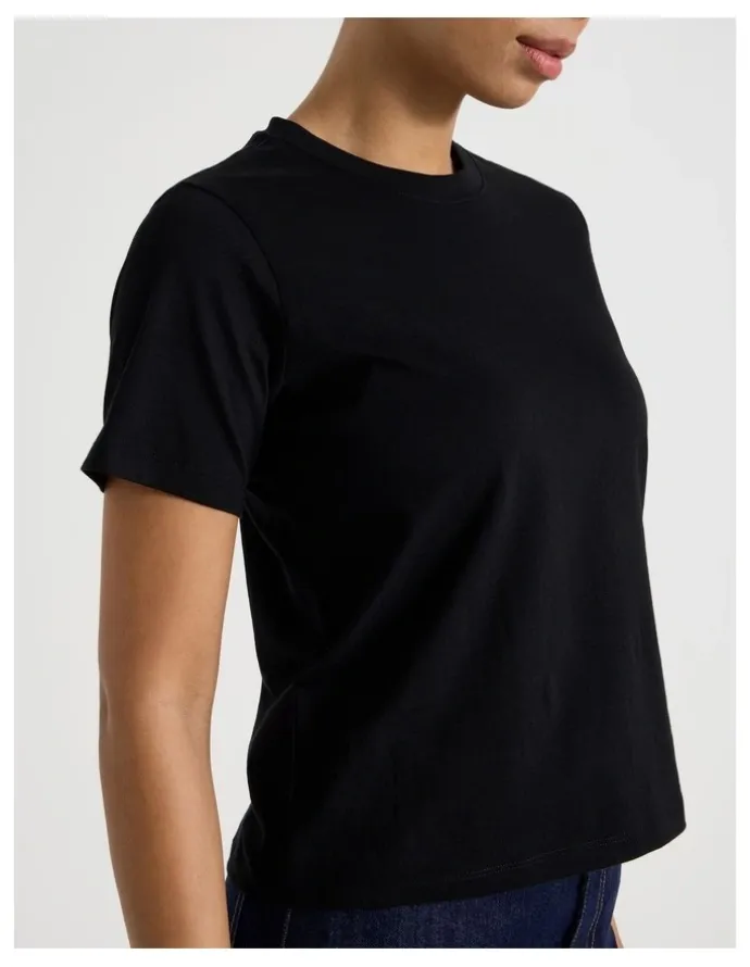 GRAB Crew Neck Tee in Black