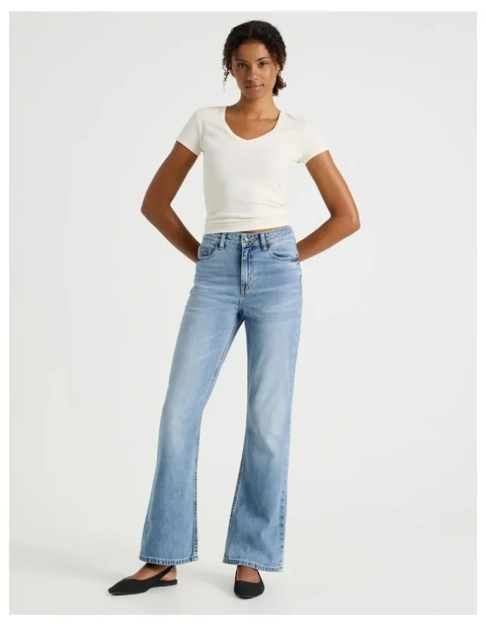 GRAB Flare High Rise Jeans in Medium Indigo