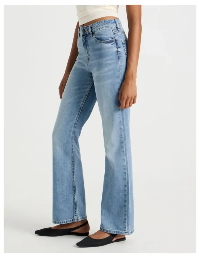 GRAB Flare High Rise Jeans in Medium Indigo