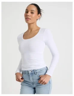 GRAB Long Sleeve Scoop Neck Tee in White