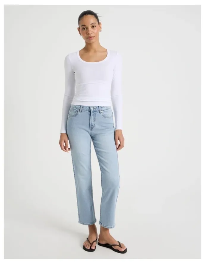 GRAB Long Sleeve Scoop Neck Tee in White
