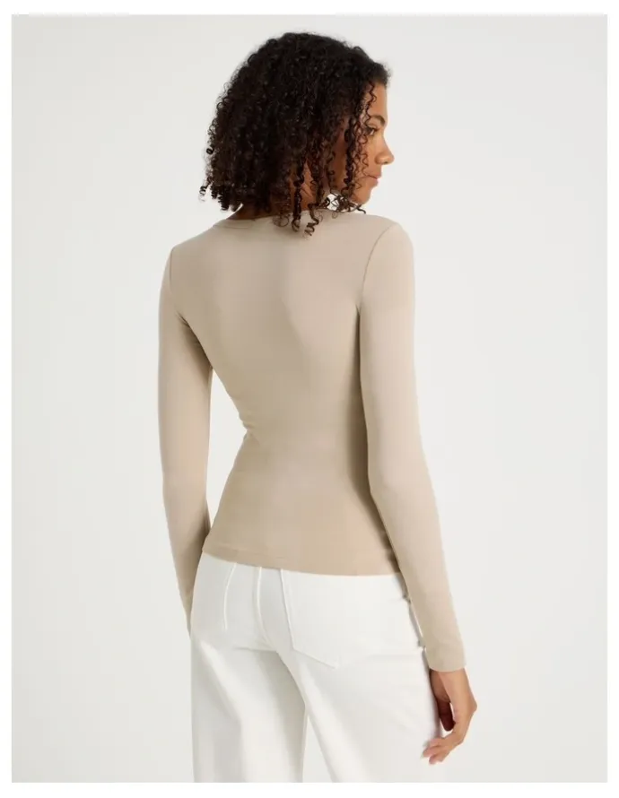 Grab Long Sleeve Scoop Neck Tee in Oat