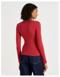 Grab Long Sleeve Scoop Neck Tee in Cherry Red