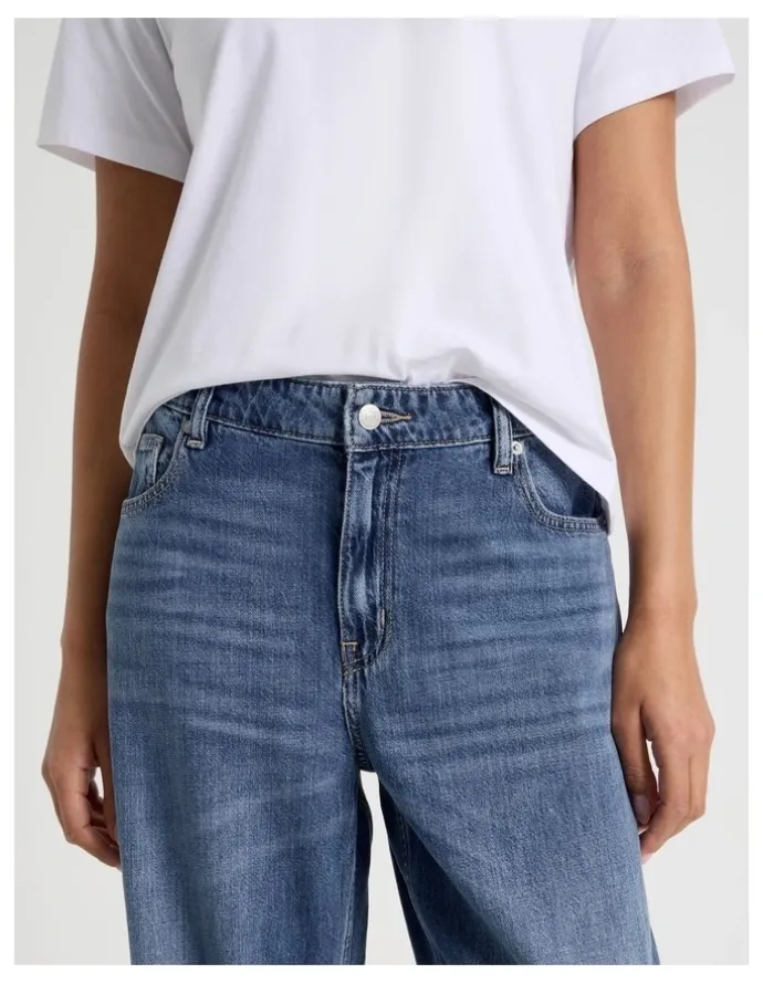 GRAB Relaxed Low Rise Jean In Medium Wash