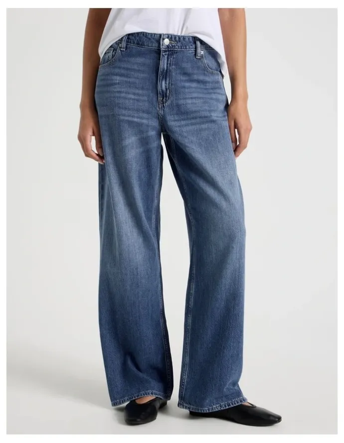 GRAB Relaxed Low Rise Jean In Medium Wash