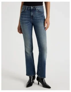 GRAB Sculpt Bootcut Mid Rise Jeans in Dark Wash