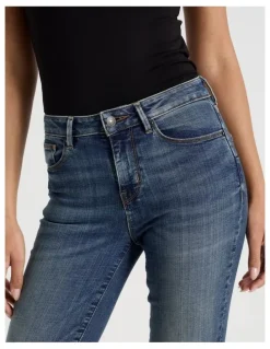 GRAB Sculpt Bootcut Mid Rise Jeans in Dark Wash