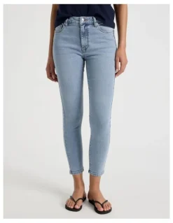 GRAB Skinny Mid Rise Jean With Short Inseam in Light Indigo