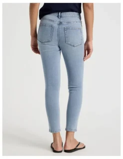 GRAB Skinny Mid Rise Jean With Short Inseam in Light Indigo