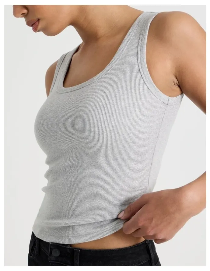 GRAB Slim Fit Scoop Neck Tank in Light Heather Grey