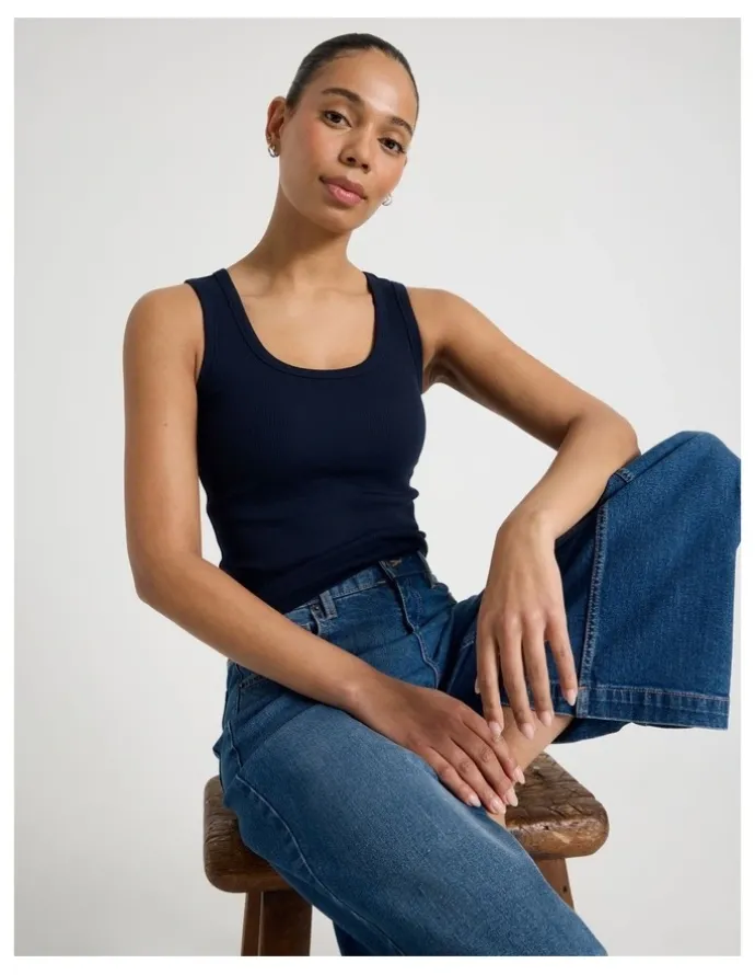 GRAB Slim Fit Scoop Neck Tank in Navy