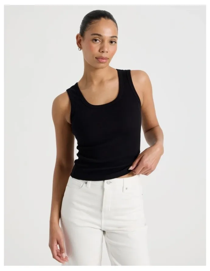 GRAB Slim Fit Scoop Neck Tank in Black