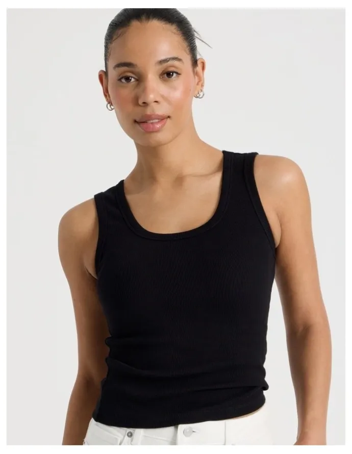 GRAB Slim Fit Scoop Neck Tank in Black