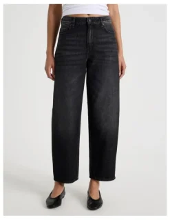 GRAB Barrel Mid Rise Jean In Washed Black