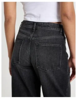 GRAB Barrel Mid Rise Jean In Washed Black
