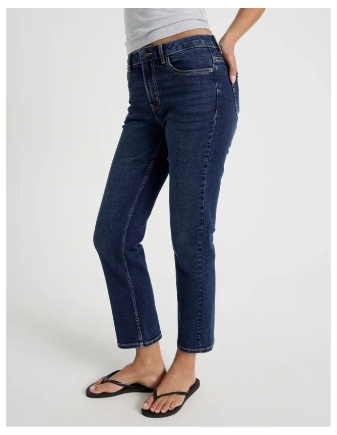 GRAB Cropped Straight Mid Rise Jeans in Dark Indigo