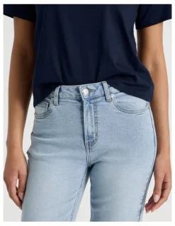 GRAB Cropped Straight Mid Rise Jeans in Light Indigo