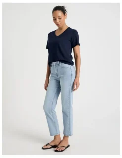 GRAB Cropped Straight Mid Rise Jeans in Light Indigo