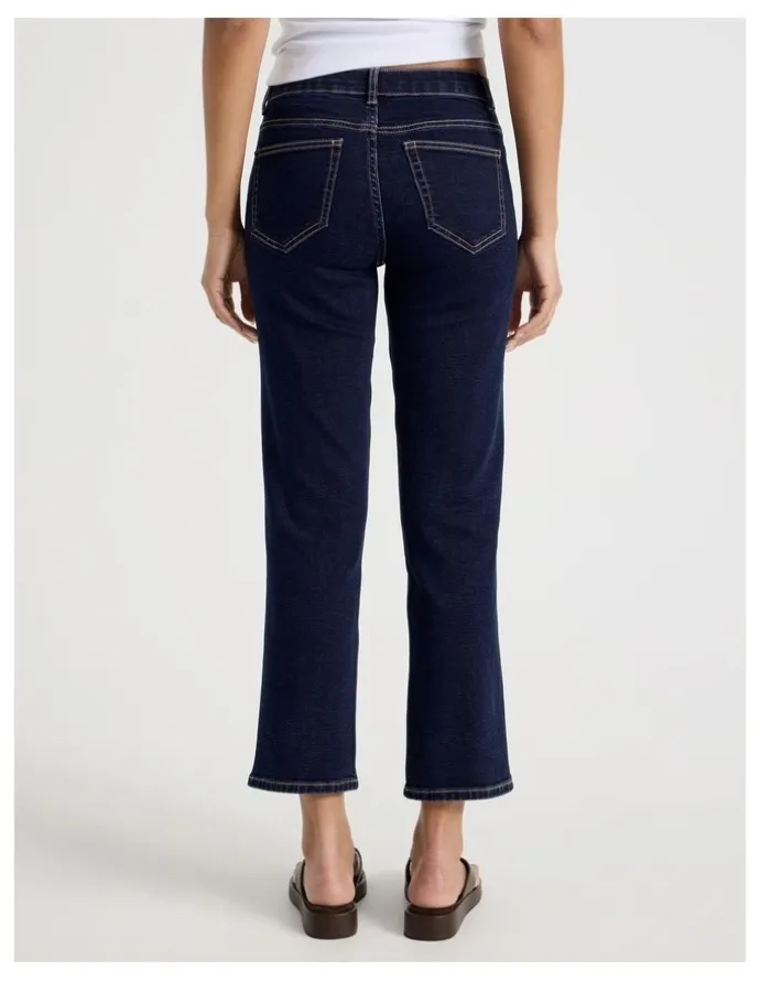 GRAB Cropped Straight Mid Rise Jeans in Rinse