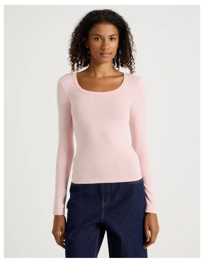 Grab Long Sleeve Scoop Neck Tee in Lotus