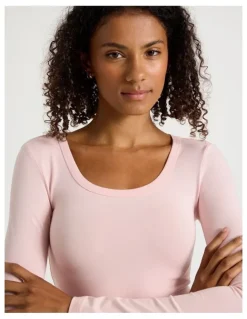 Grab Long Sleeve Scoop Neck Tee in Lotus