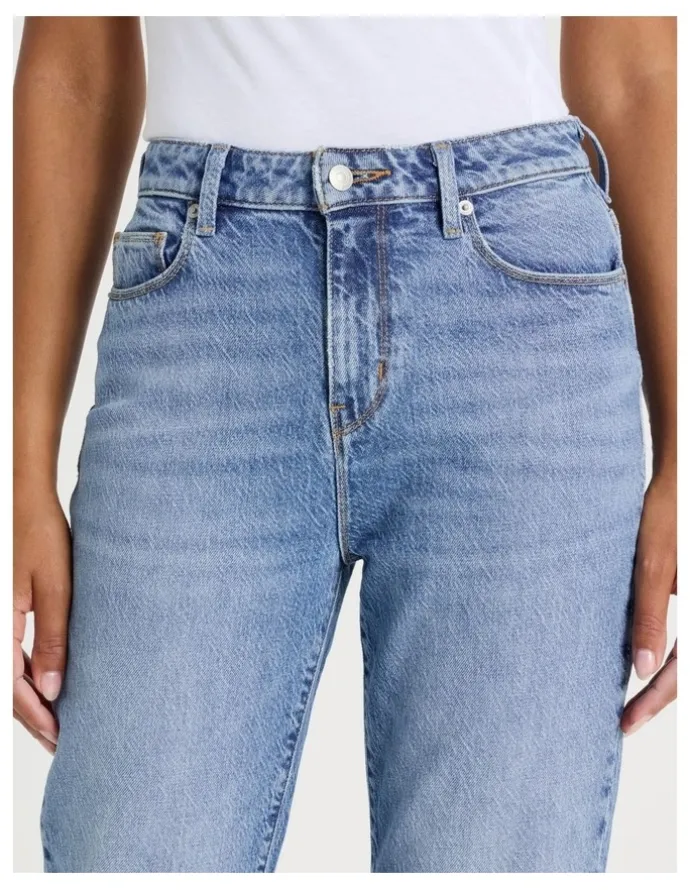 GRAB Mom High Rise Jeans in Medium Indigo