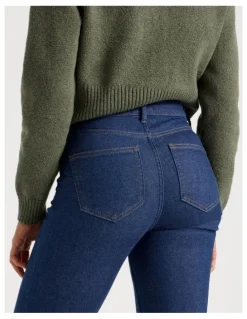 GRAB Sculpt Bootcut Mid Rise Jeans in Rinse