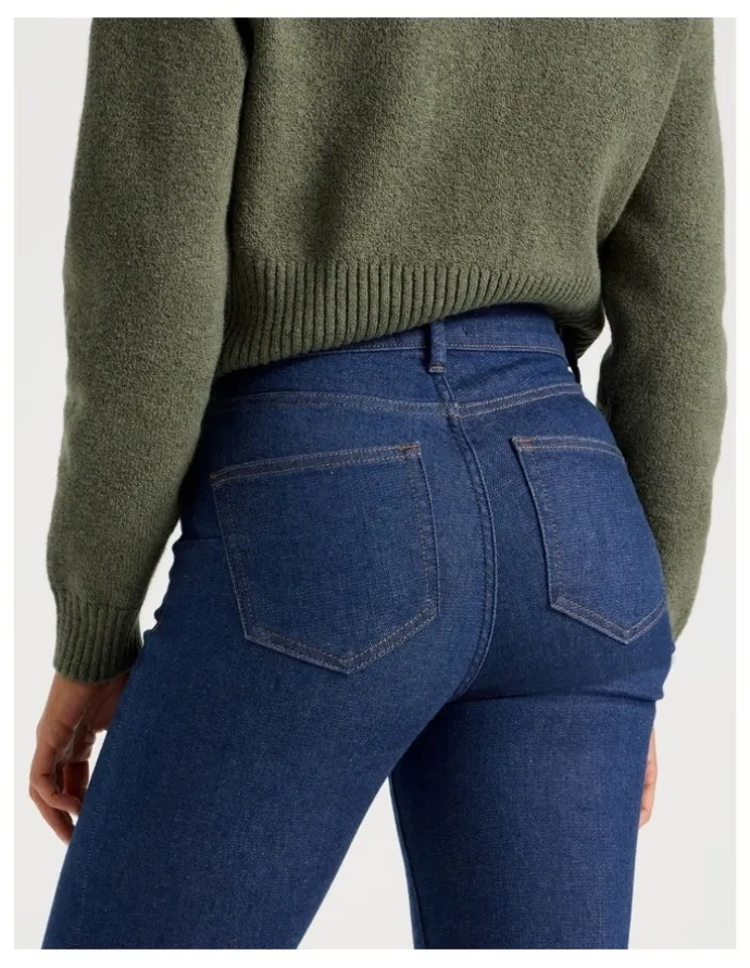 GRAB Sculpt Bootcut Mid Rise Jeans in Rinse