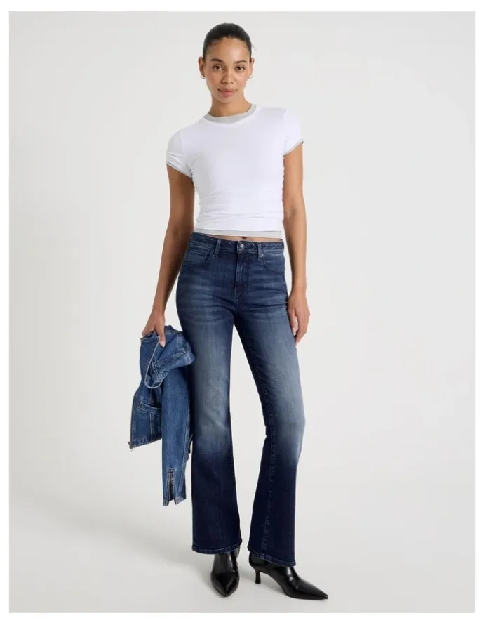 GRAB Sculpt Bootcut Mid Rise Jean in Medium Indigo