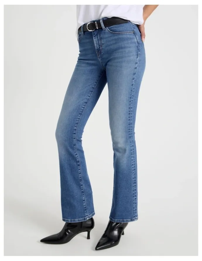 GRAB Sculpt Bootcut Mid Rise Jean In Bright Indigo
