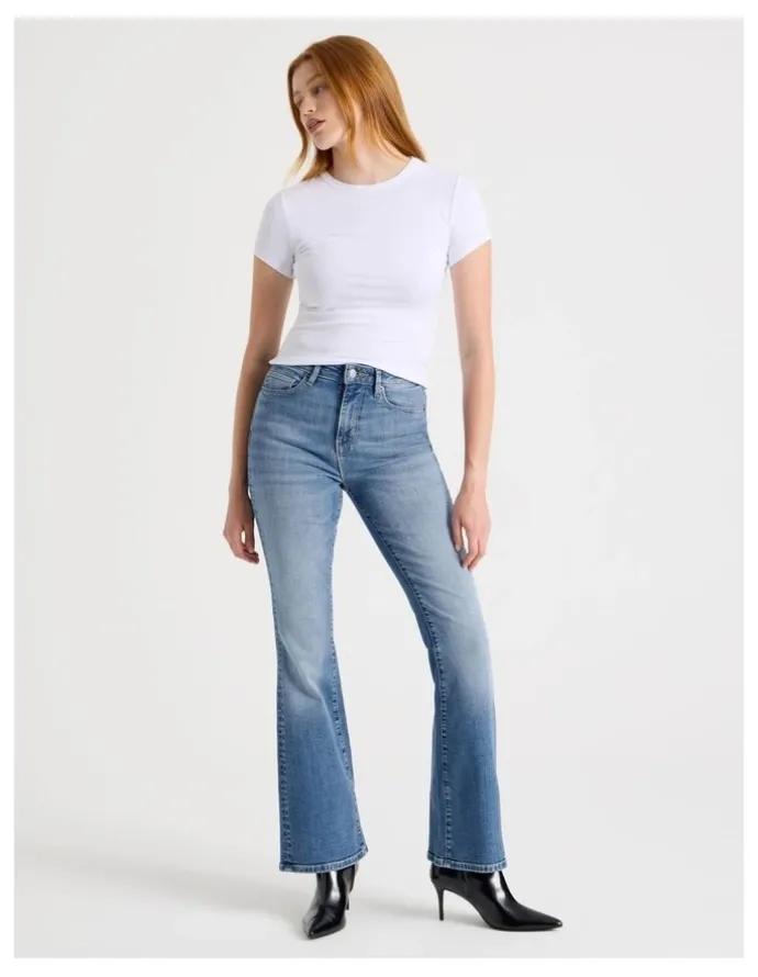 GRAB Skinny Bootcut High Rise Jeans in Light Indigo Vintage Wash